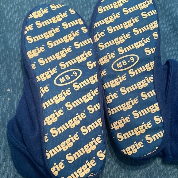 Copy - New Mens Snuggle Slippers - Picture 4 of 4